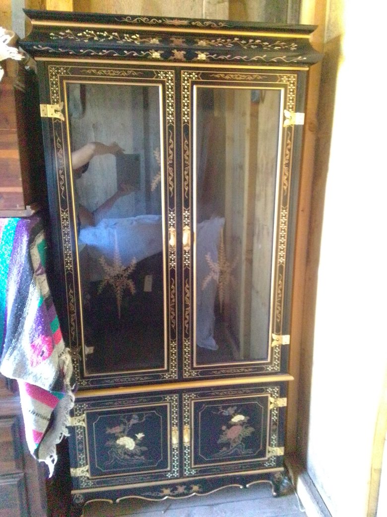 Oriental Wardrobe